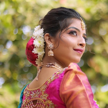 makeup with natural glow