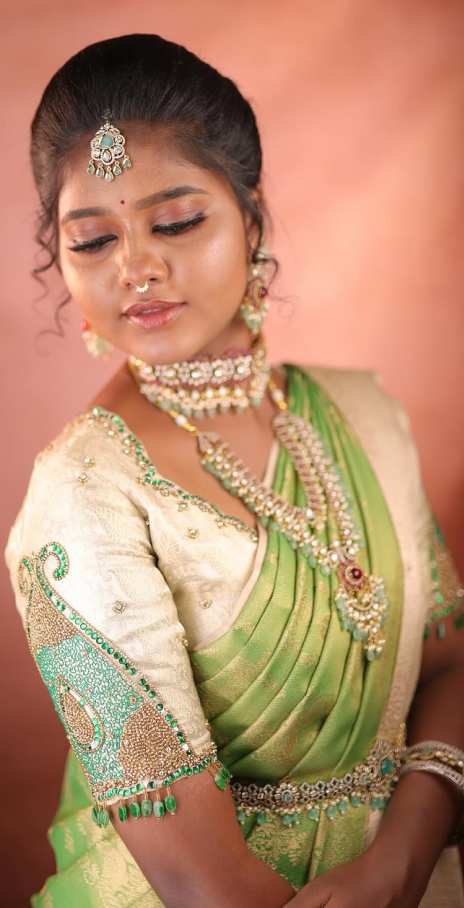 best saree draping artist in Pondicherry
